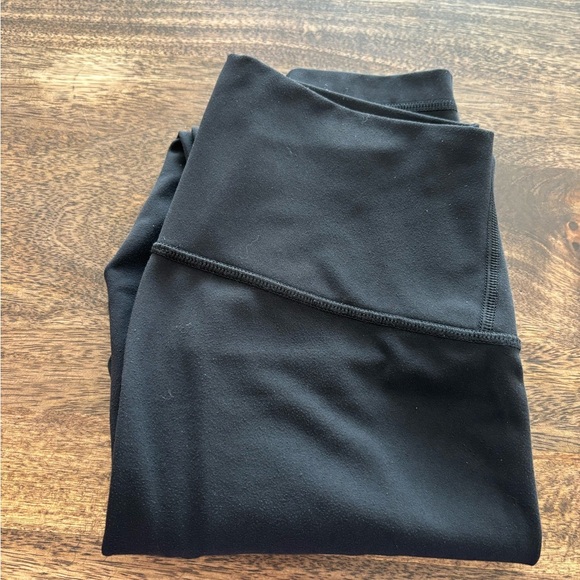 Lululemon Wunder Under Hi-Rise leggings - Picture 3 of 10